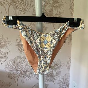J. Crew cheeky bikini bottom in kaleidoscope prjnt, size small NWT